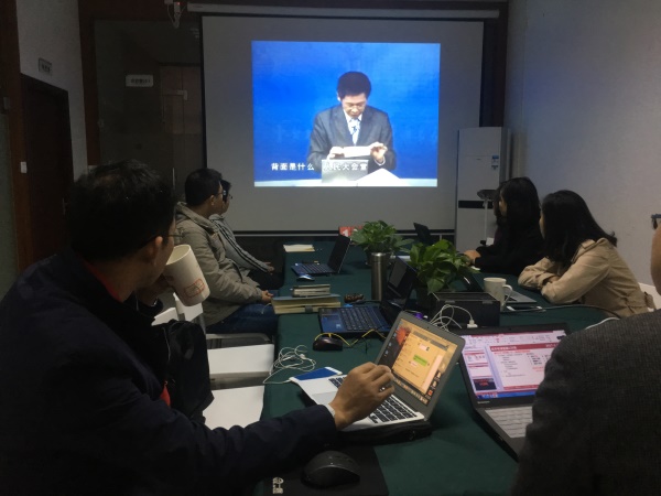 瓜瓜早課堂(129)-講到一半地震怎么辦? 瓜瓜早課堂(129)-講到一半地震怎么辦?