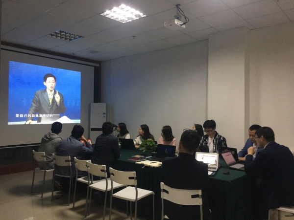 瓜瓜早課堂(139)-微笑，贊美，講故事!