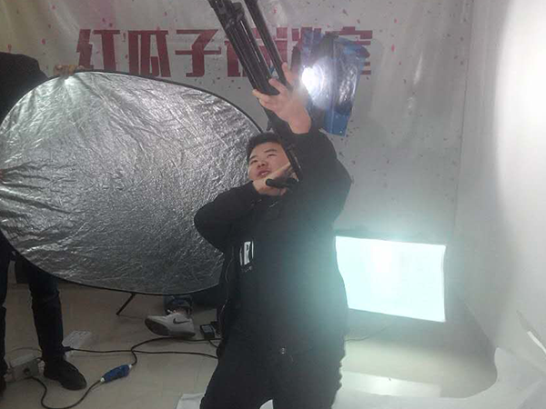 企業宣傳片制作籌備階段中導演該做什么？