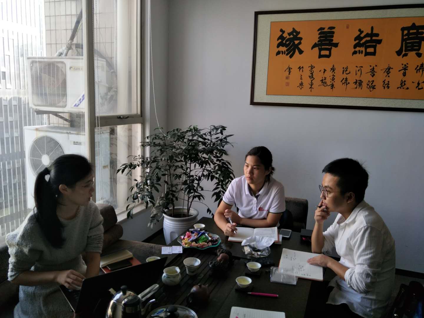 下次企業宣傳片拍攝還找紅瓜子！